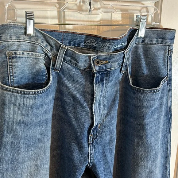 Eddie Bauer Relaxed Jeans - SZ 34x34 - Picture 2 of 9